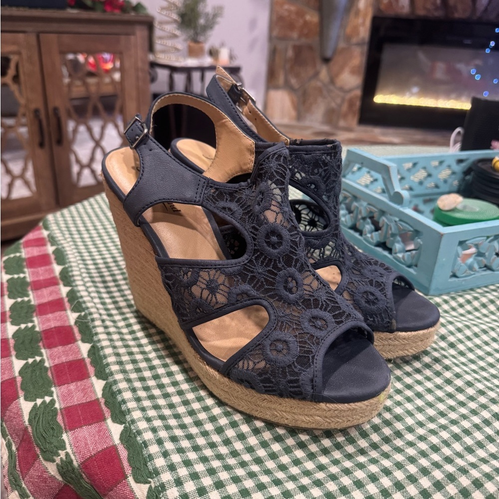 Lucky Brand Navy Lace Wedges